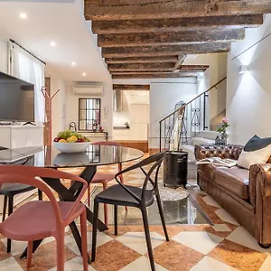 Italian Experience-rio San Lorenzo Boutique Venice